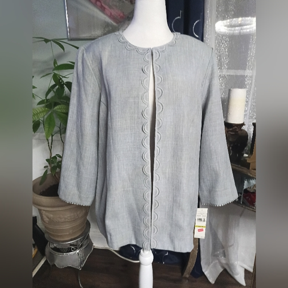 Alfred Dunner Light Gray Open-Front Jacket